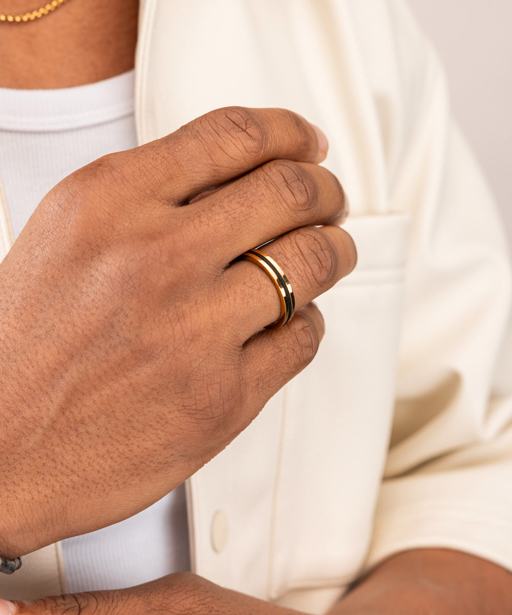 Navarch 4mm Ring Black | Gold