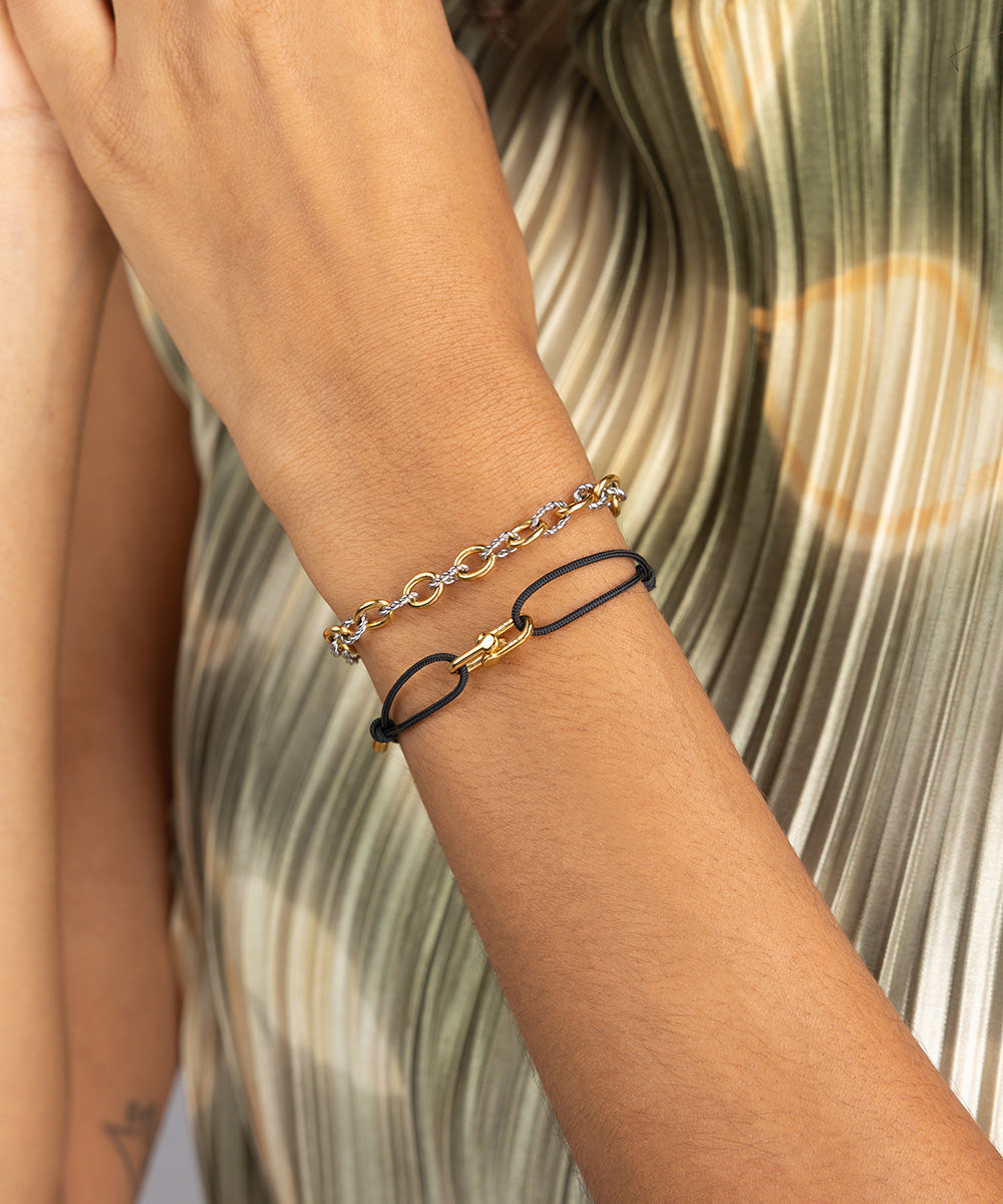 Mia Black | Gold