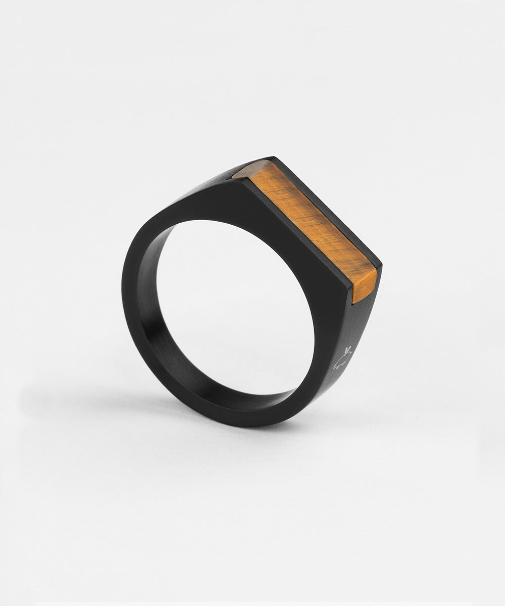 Signet Ring 7mm Tiger Eye | Black